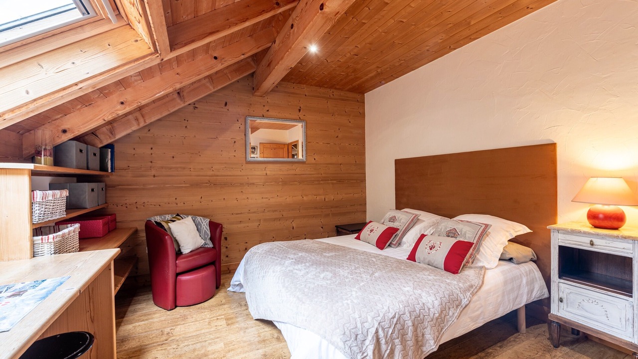 Photo of Bedroom in Les Clefs