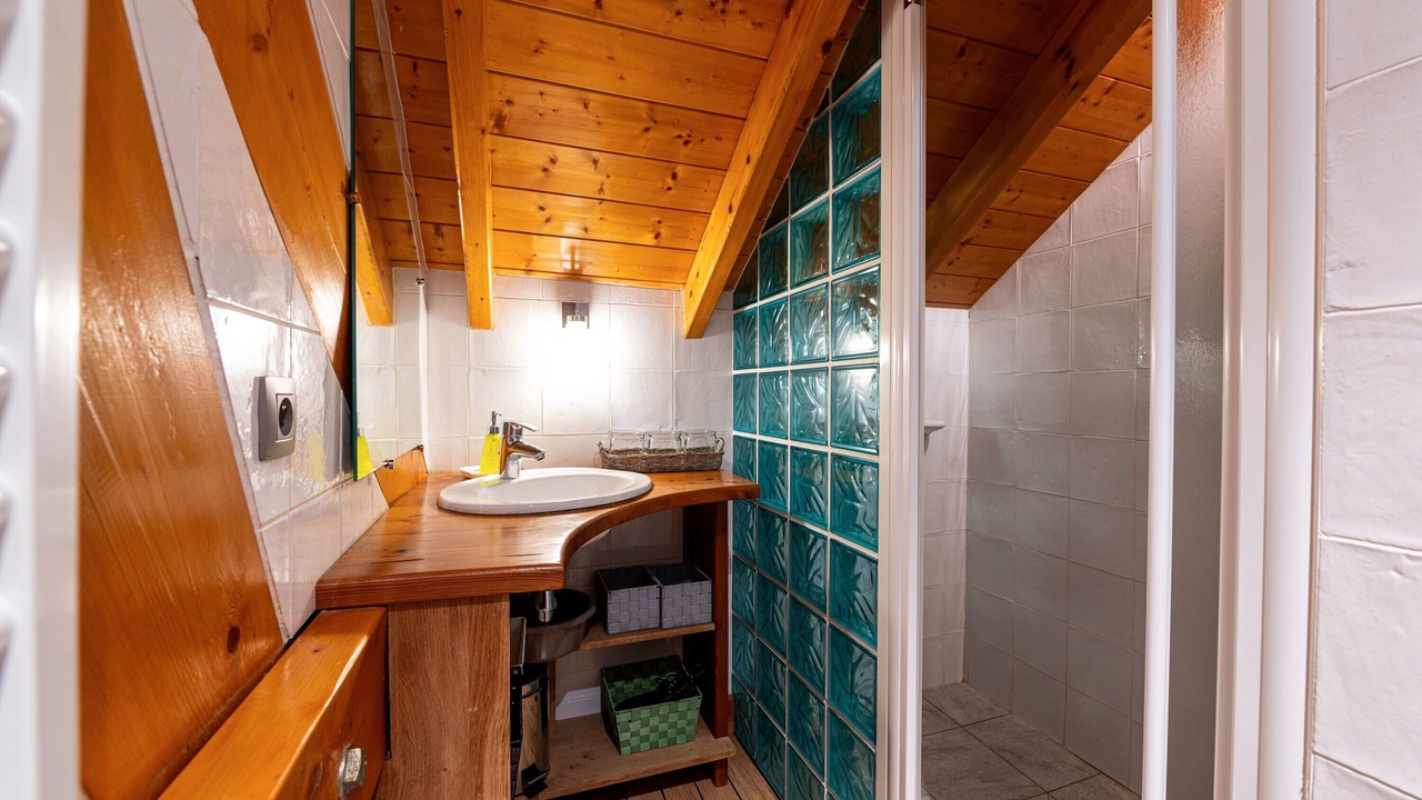Photo of Bathroom in Les Clefs