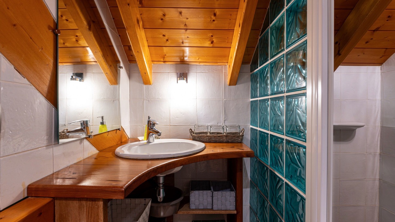 Photo of Bathroom in Les Clefs