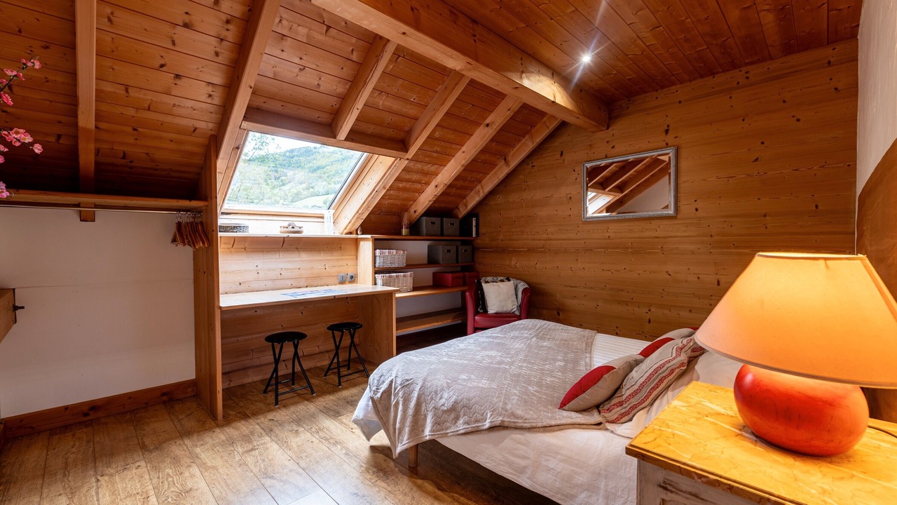 Photo of Bedroom in Les Clefs