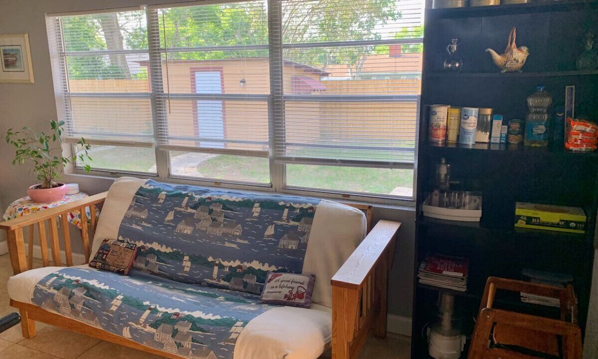 Photo of Livingroom in Winter Haven