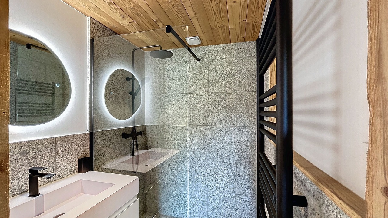 Photo of Bathroom in Sallanches
