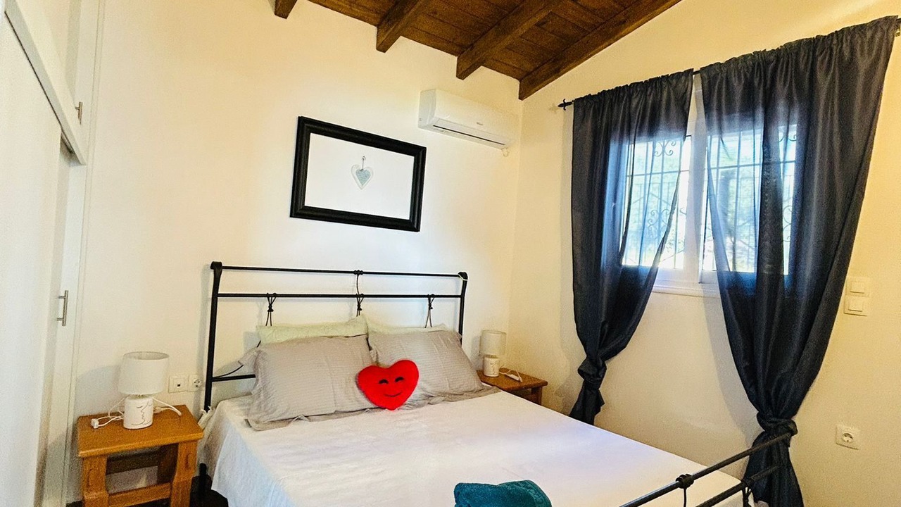 Photo of Bedroom in Salamis