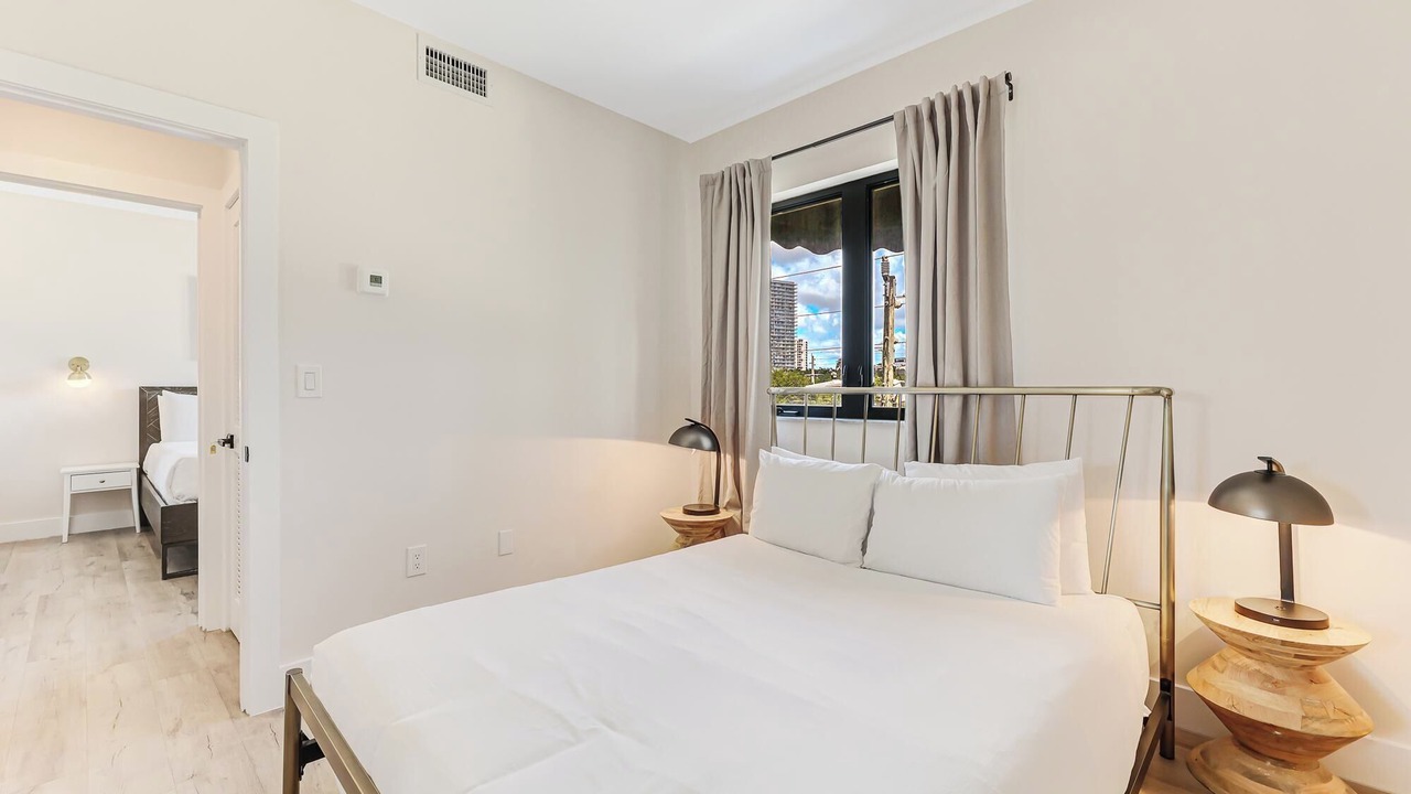 Photo of Bedroom in Midtown