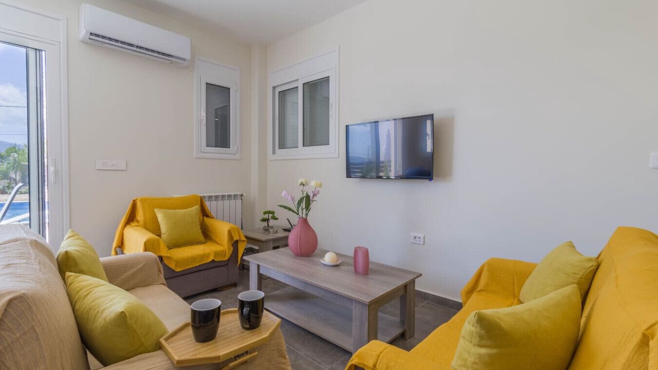 Photo of Livingroom in Isthmia