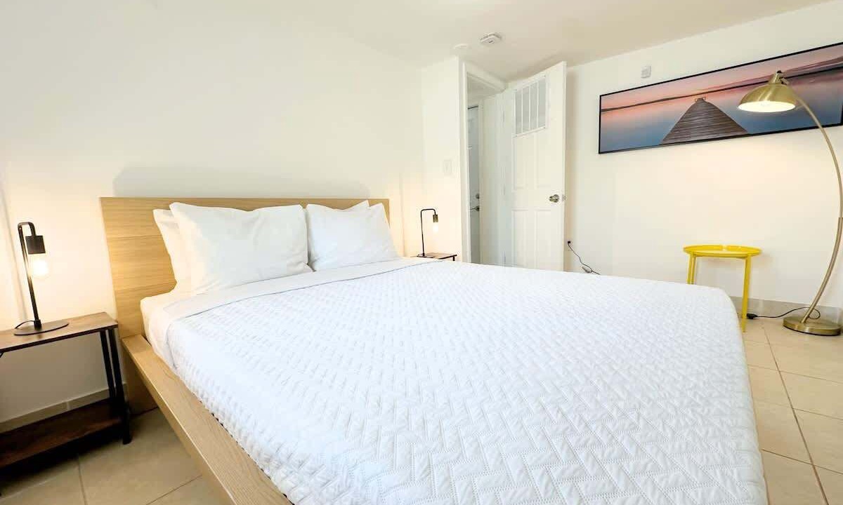 Photo of Bedroom in Miami Shores