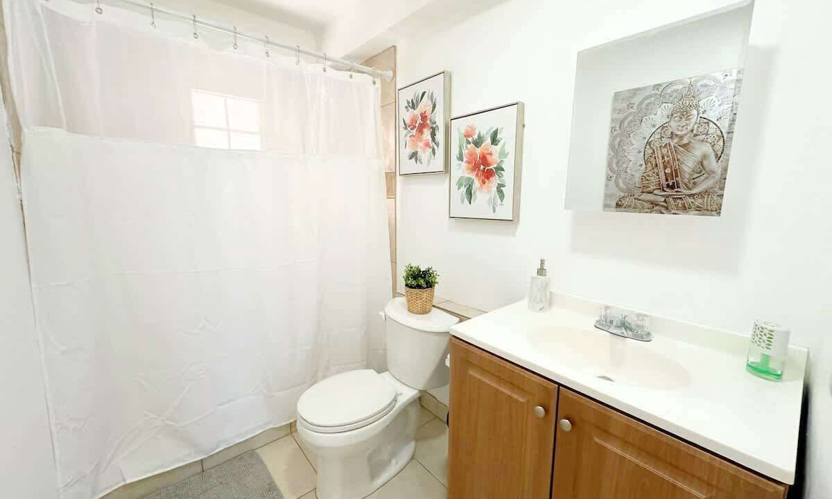 Photo of Bathroom in Miami Shores