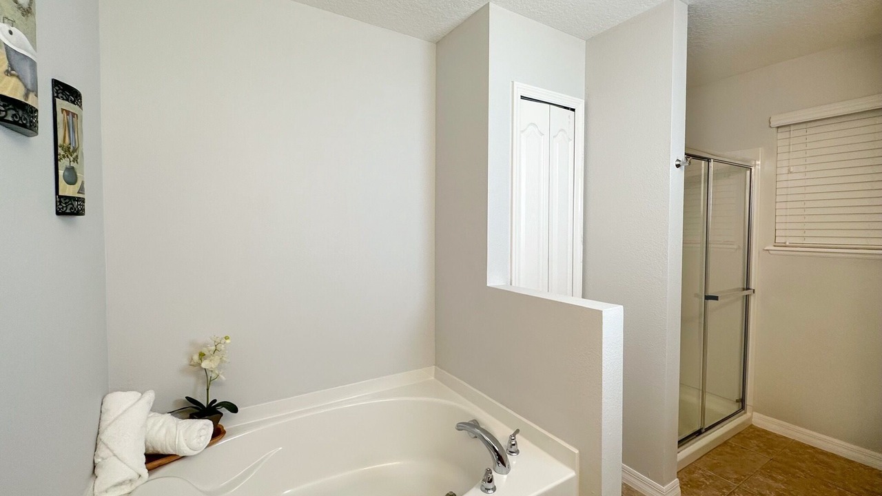 Photo of Bathroom in Thousand Oaks