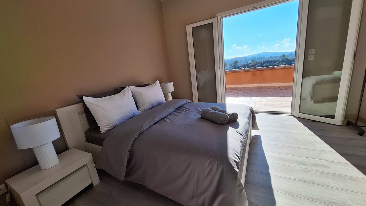Photo of Bedroom in Flassans-sur-Issole