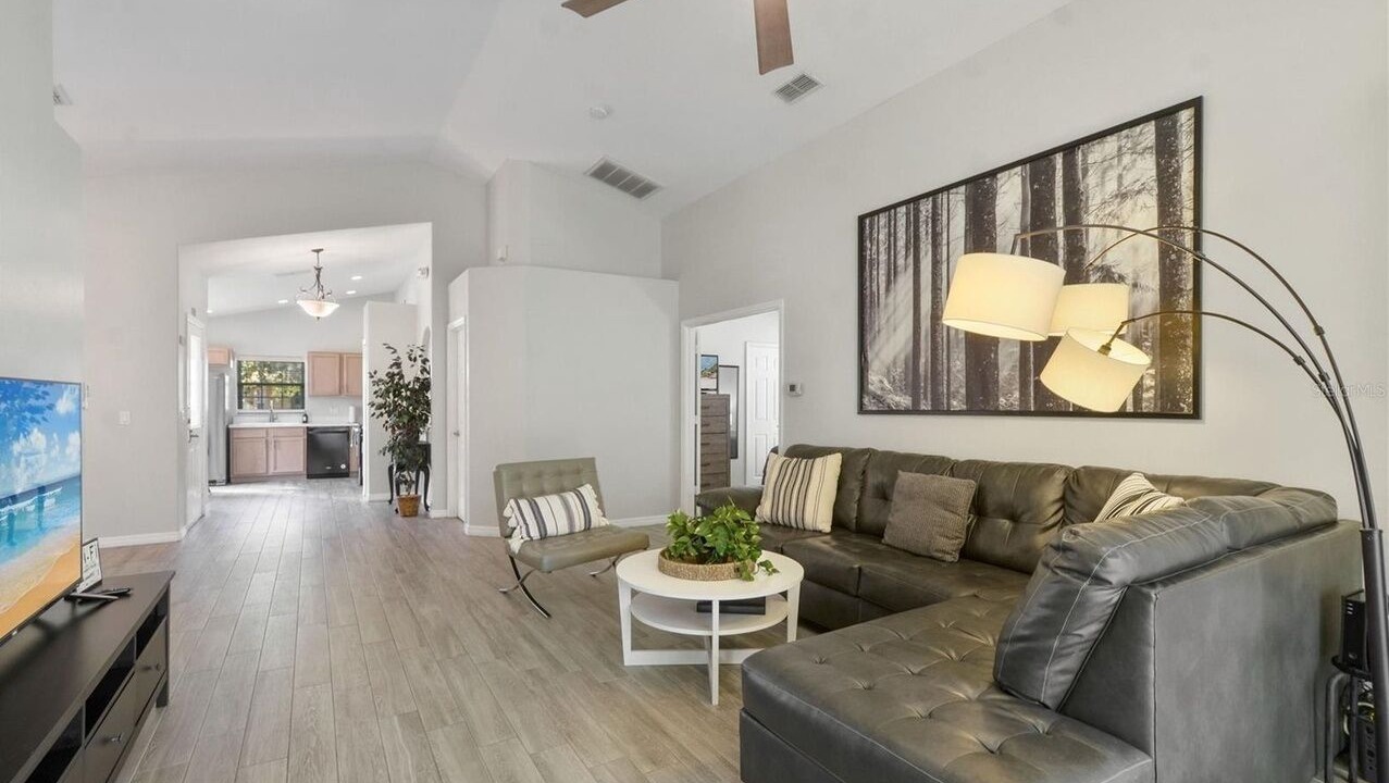 Photo of Livingroom in Indian Point