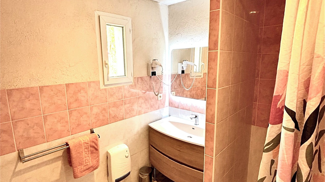 Photo of Bathroom in Moustiers-Sainte-Marie