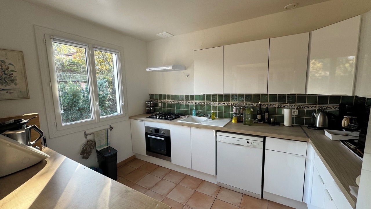 Photo of Kitchen in Les Mayons