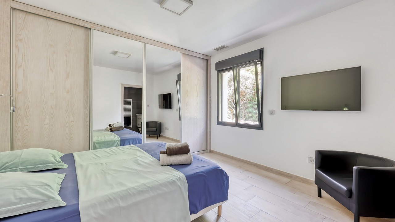 Photo of Bedroom in Saint-Maximin-la-Sainte-Baume