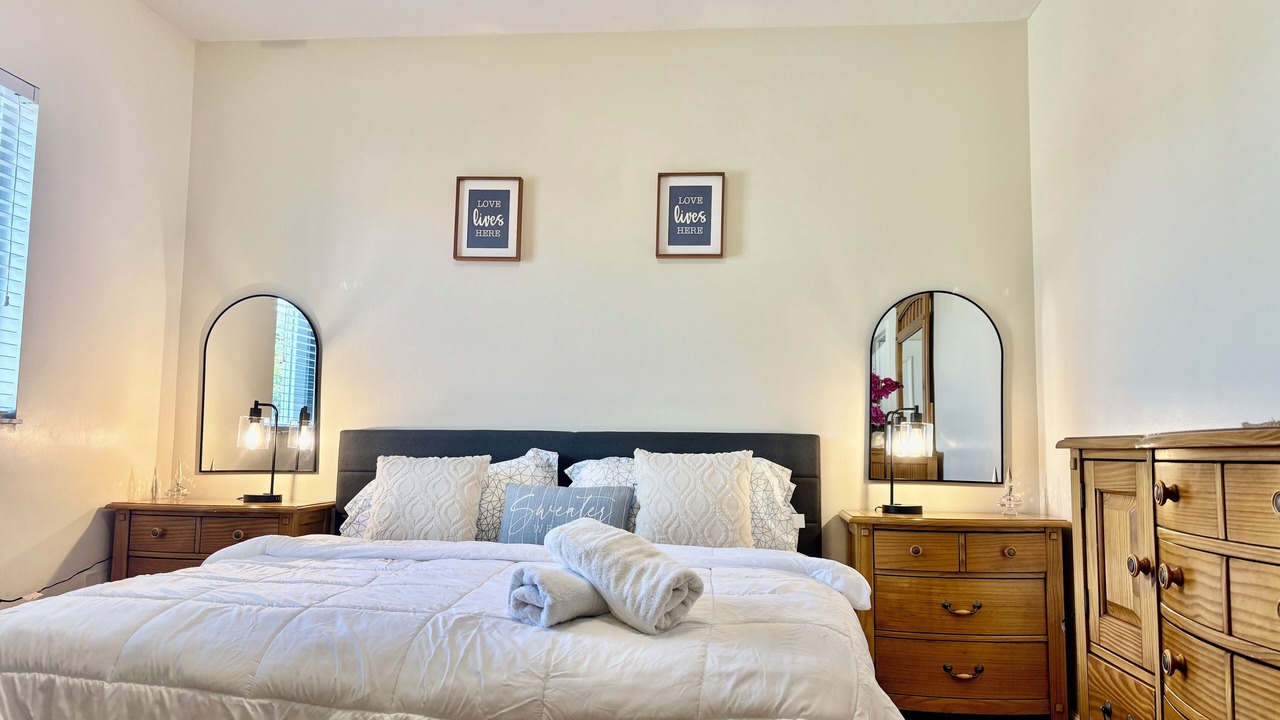 Photo of Bedroom in Tamiami