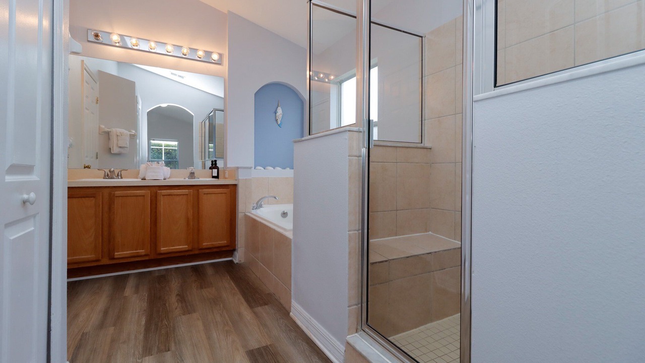 Photo of Bathroom in Tivoli Manor
