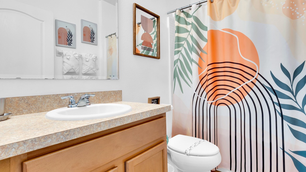 Photo of Bathroom in Thousand Oaks
