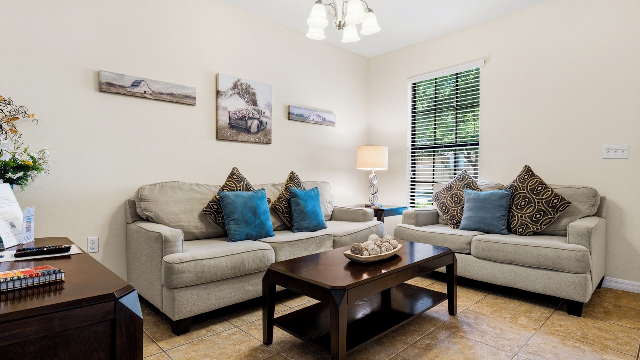 Photo of Livingroom in Thousand Oaks