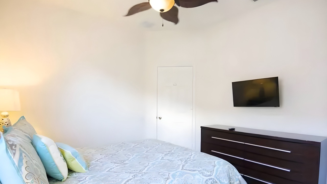 Photo of Bedroom in Windsor Hills