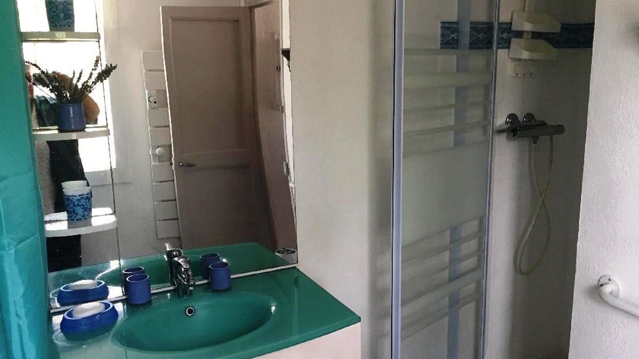 Photo of Bathroom in Ginasservis