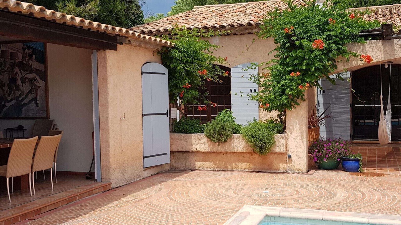 Photo of Patio Balcony in Salernes