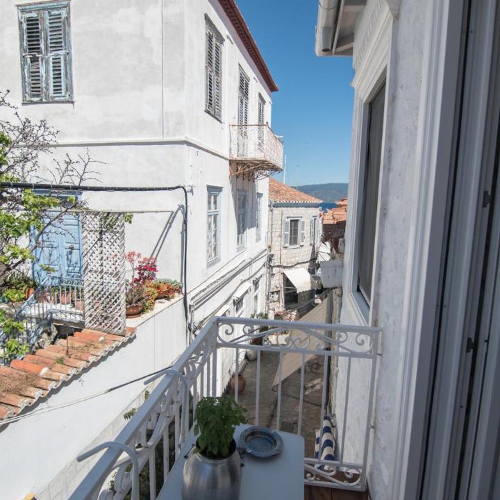 Photo of Patio Balcony in Hydra