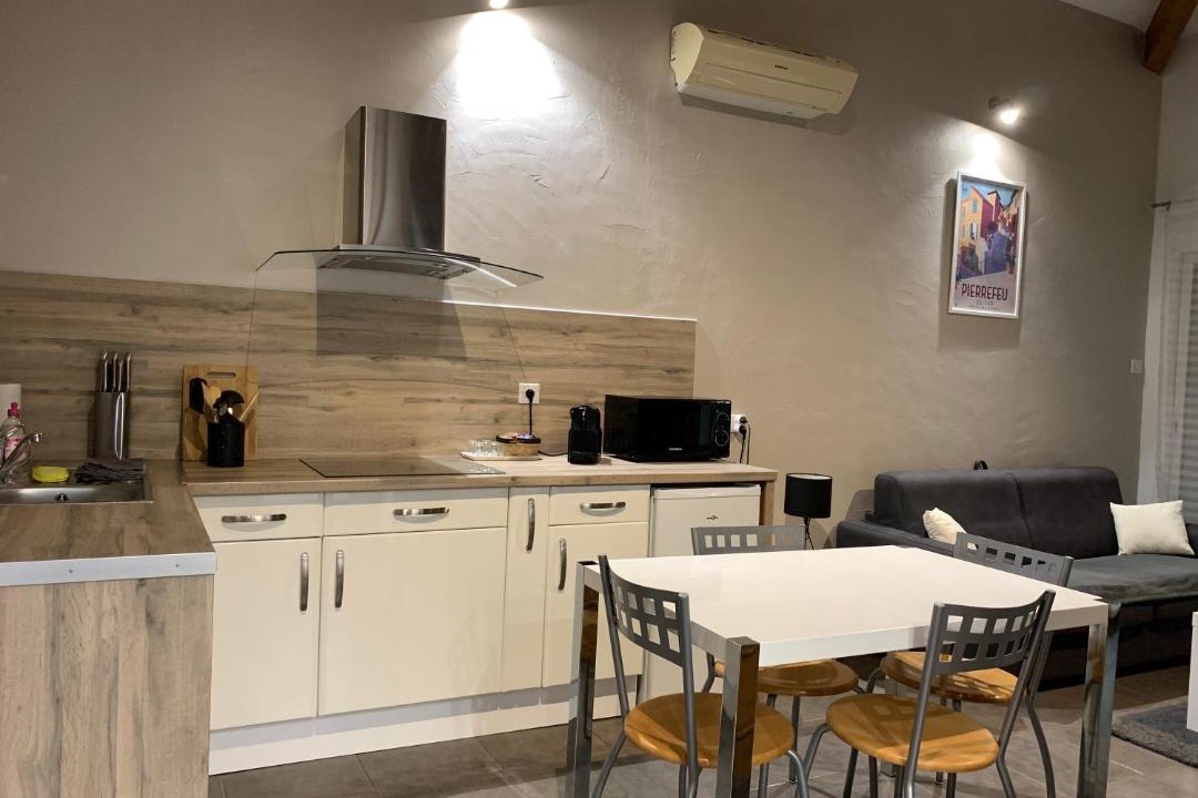 Photo of Kitchen in Pierrefeu-du-Var
