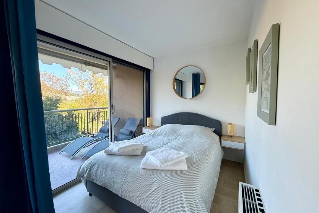 Photo of Bedroom in La Napoule