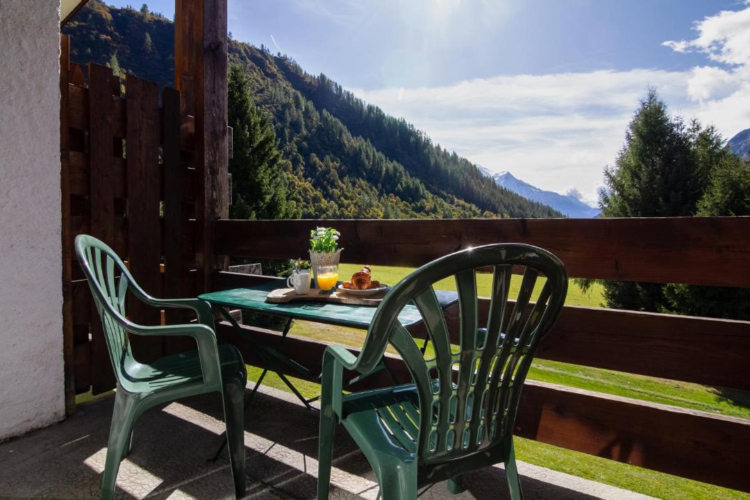 Photo of Patio Balcony in Le Tour