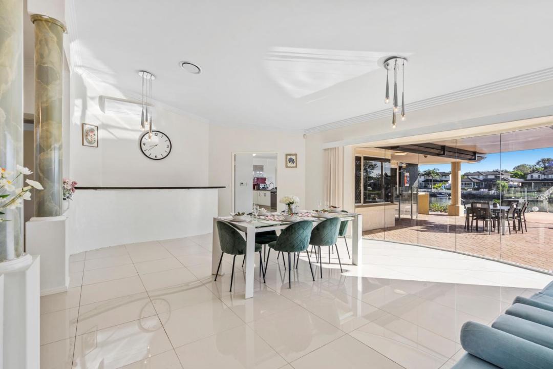 Photo of Others in Helensvale