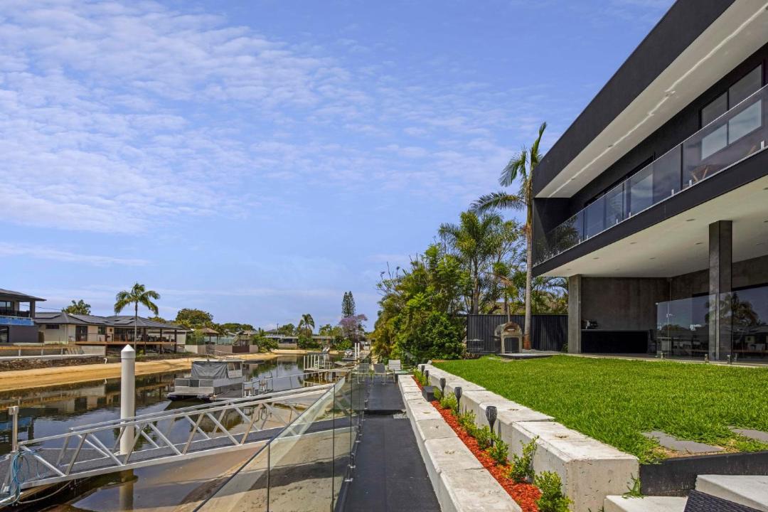 Photo of Others in Broadbeach Waters