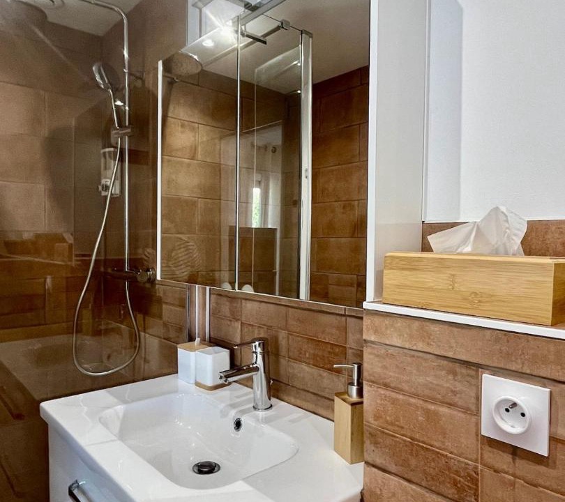 Photo of Bathroom in Saint-Maximin-la-Sainte-Baume
