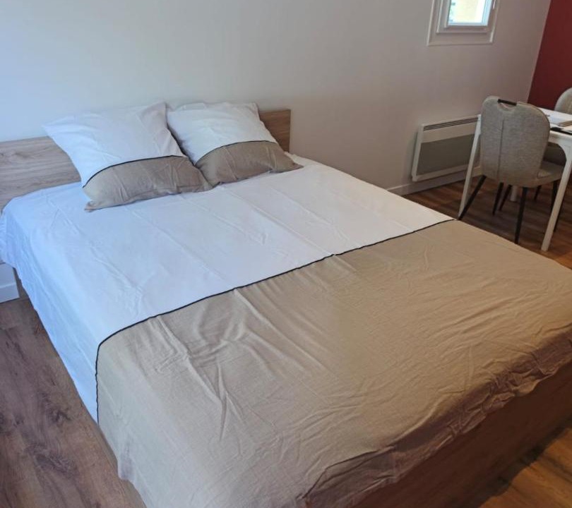 Photo of Bedroom in Saint-Yrieix-la-Perche