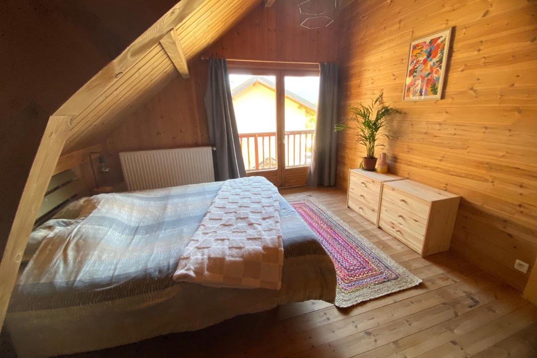Photo of Bedroom in Saint-Martin-de-Queyrieres