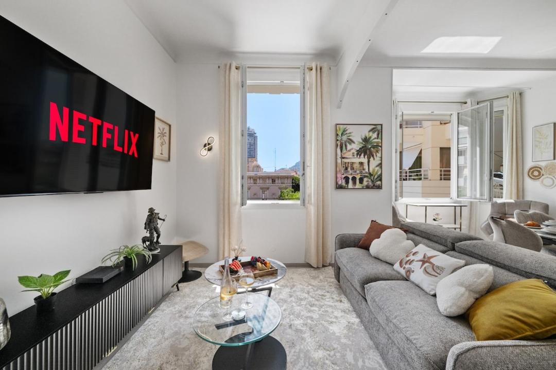 Photo of Livingroom in Beausoleil
