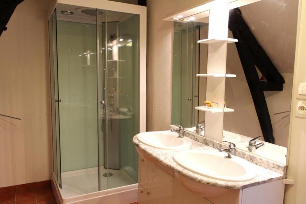 Photo of Bathroom in Saint-Sauvier