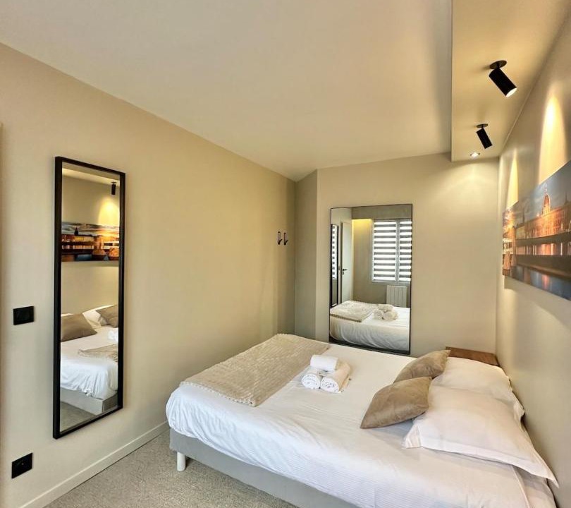 Photo of Bedroom in 3rd Arrondissement