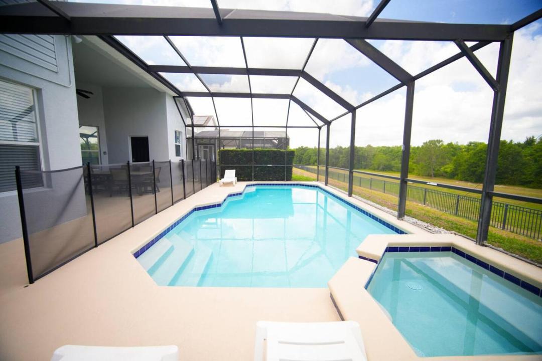 Photo of Patio Balcony in Windsor Palms