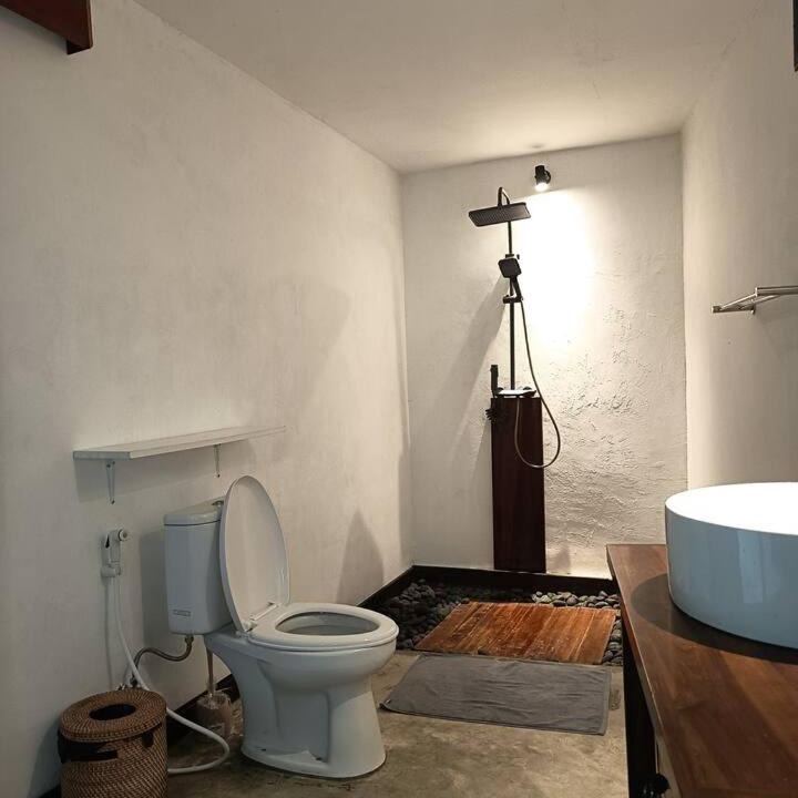 Photo of Bathroom in Kedewatan