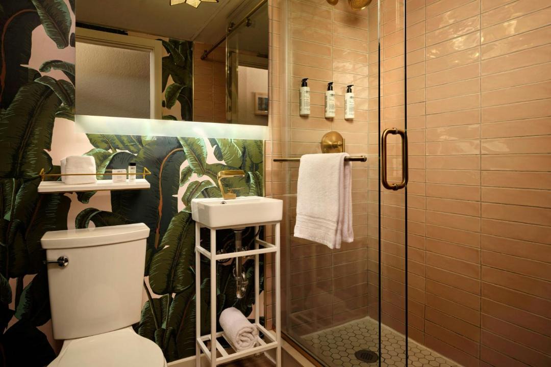 Photo of Bathroom in Mid Beach