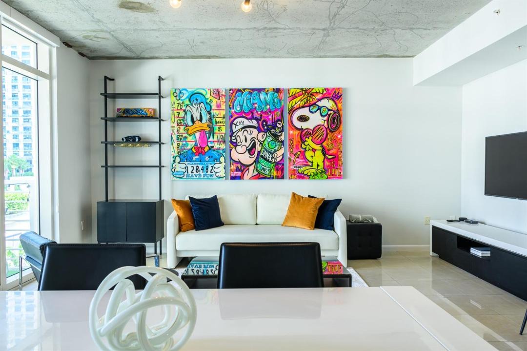 Photo of Livingroom in Midtown