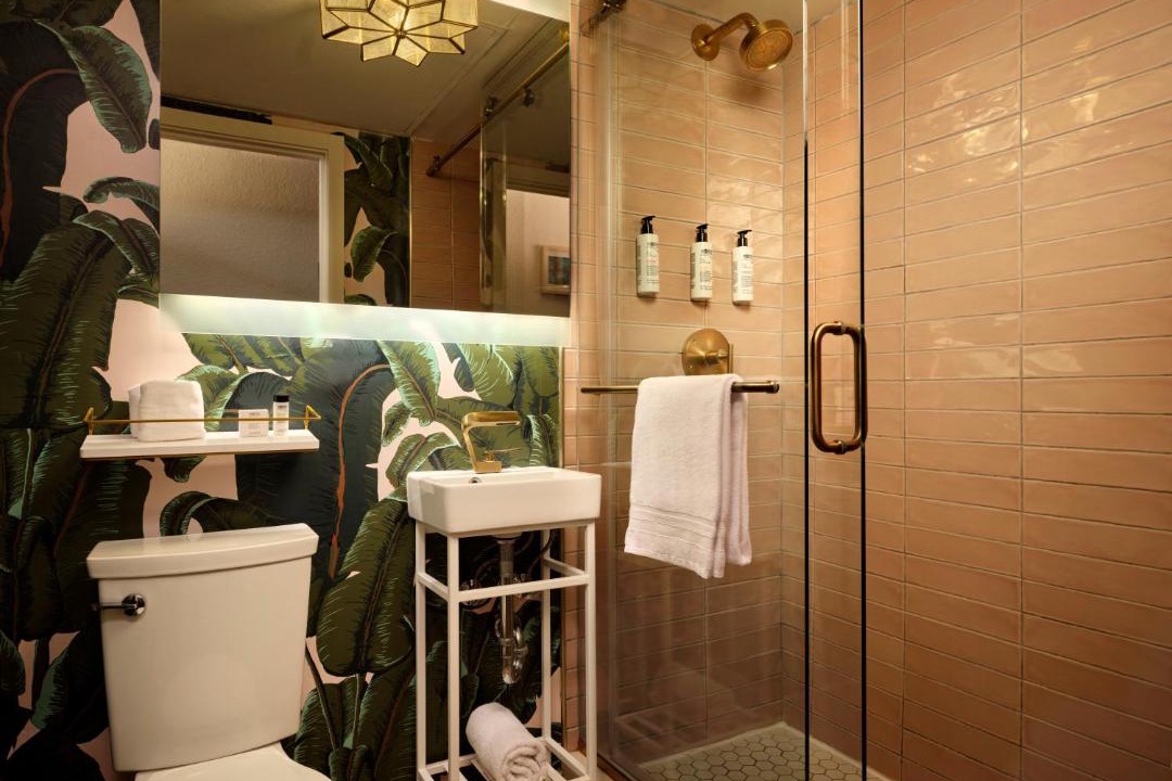 Photo of Bathroom in Mid Beach