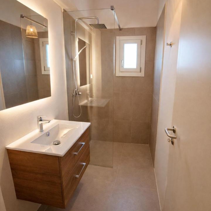 Photo of Bathroom in Akrotiri