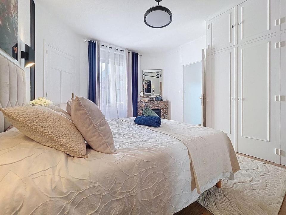 Photo of Bedroom in Valence