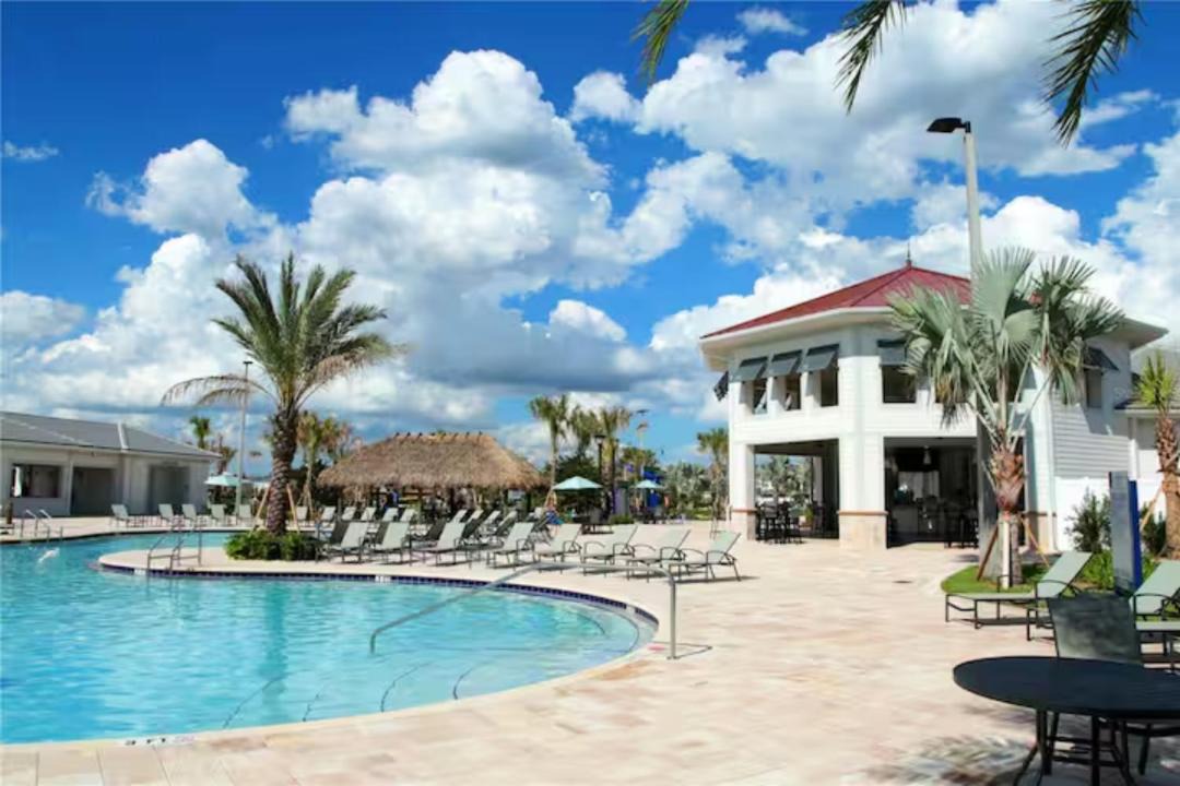Photo of Others in Windsor Palms