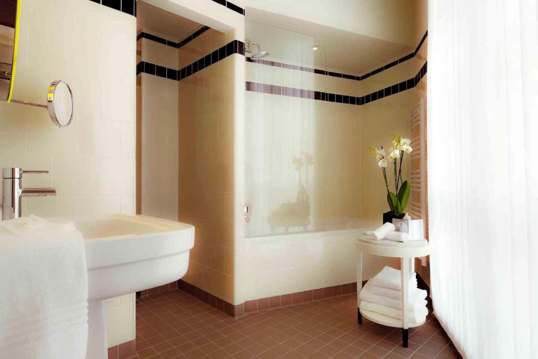 Photo of Bathroom in Les Cordeliers