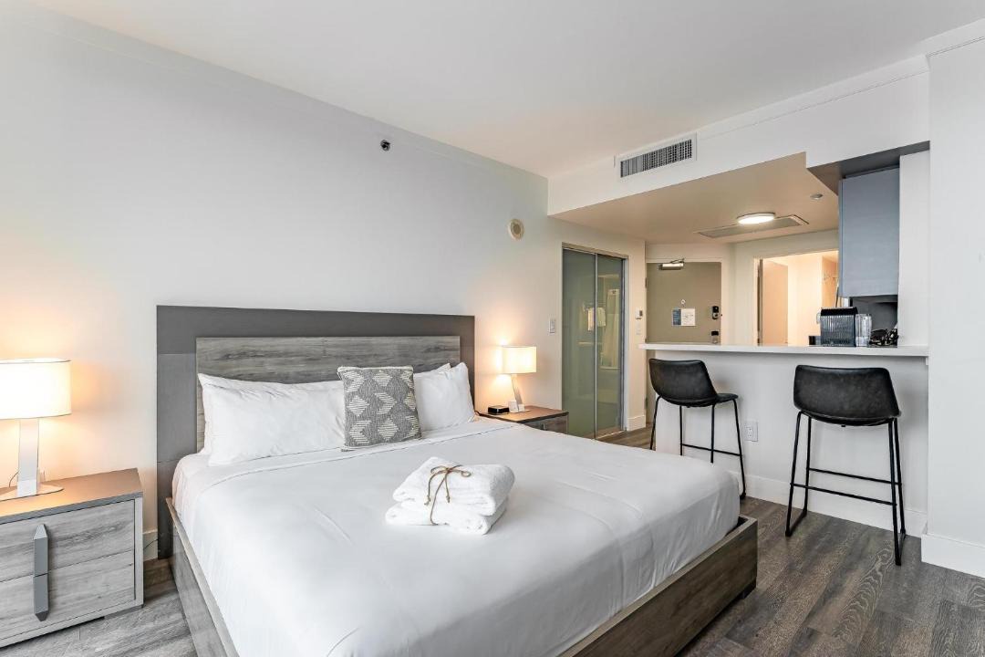 Photo of Bedroom in Coconut Grove