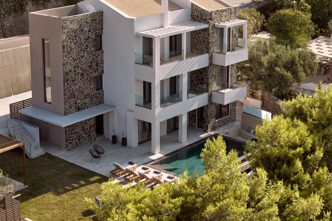 Photo of Others in Alikanas