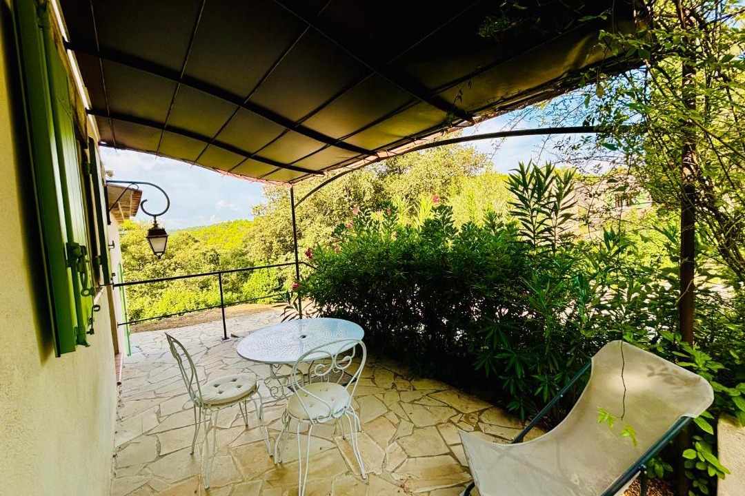 Photo of Patio Balcony in Taradeau