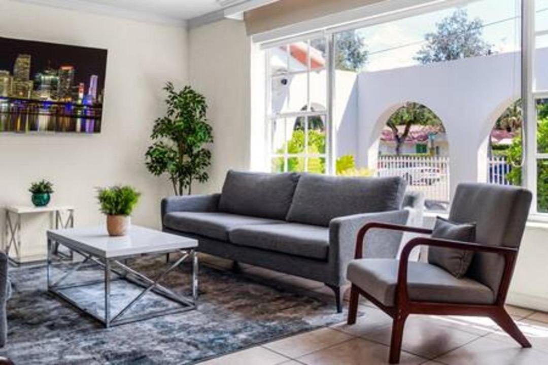 Photo of Livingroom in Northeast Coconut Grove
