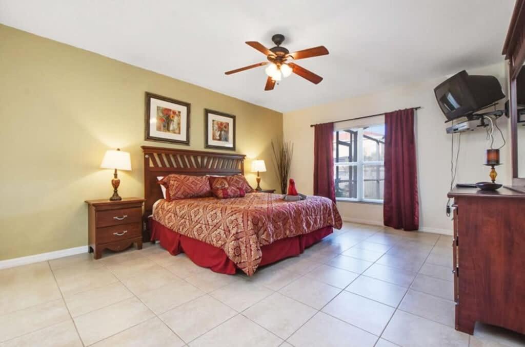 Photo of Bedroom in Lake Berkley